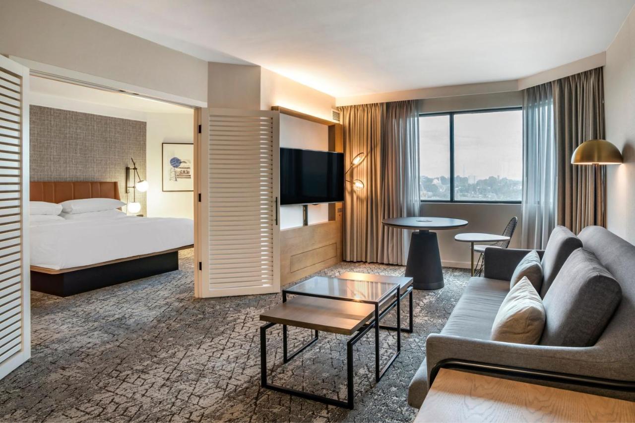 Sheraton Suites Wilmington Downtown Ngoại thất bức ảnh